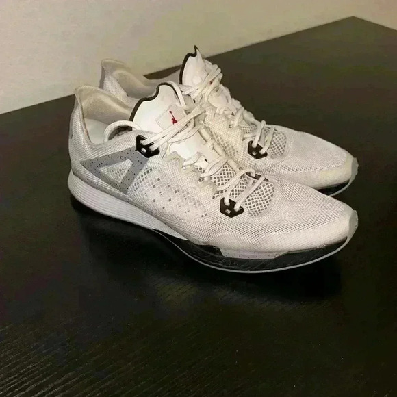 Jordan 89 Racer “White Cement”